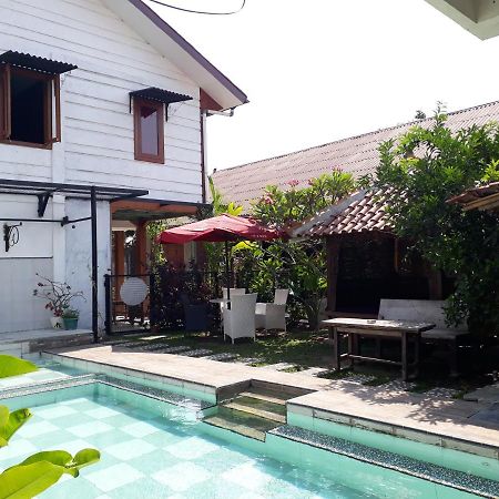 Arjuna Garden Homestay Джокьякарта Экстерьер фото