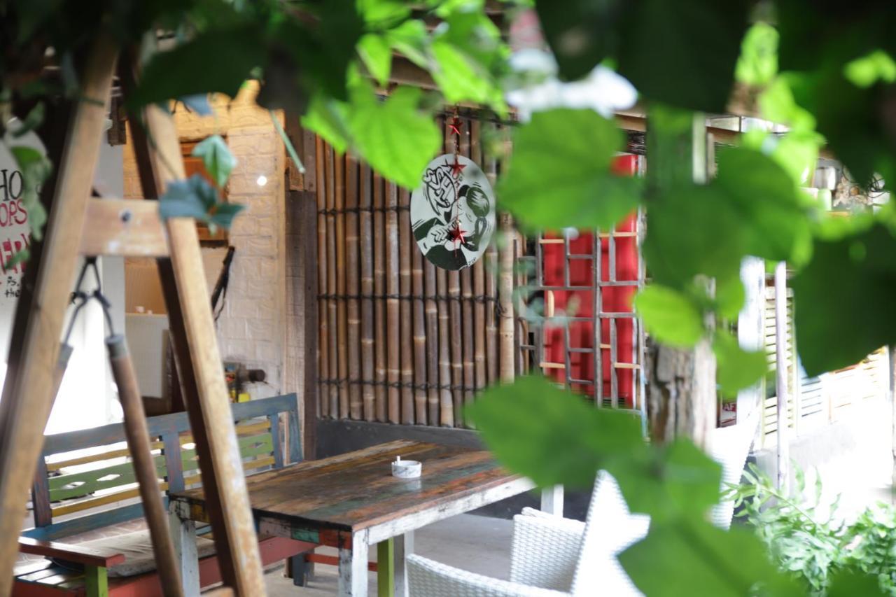 Arjuna Garden Homestay Джокьякарта Экстерьер фото