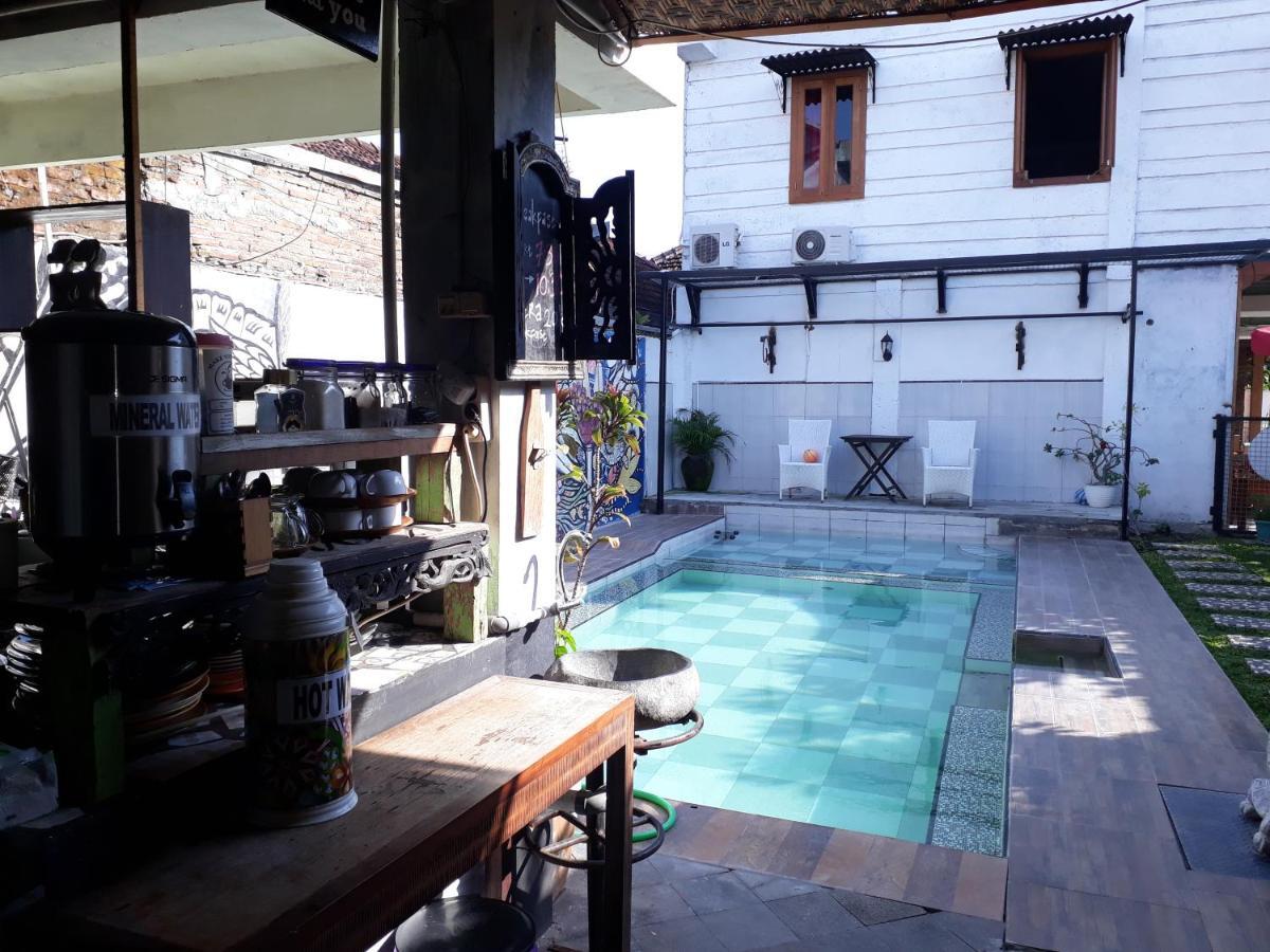 Arjuna Garden Homestay Джокьякарта Экстерьер фото